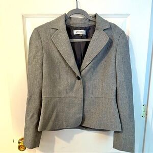 Grey Kasper Light Grey blazer - Size 6